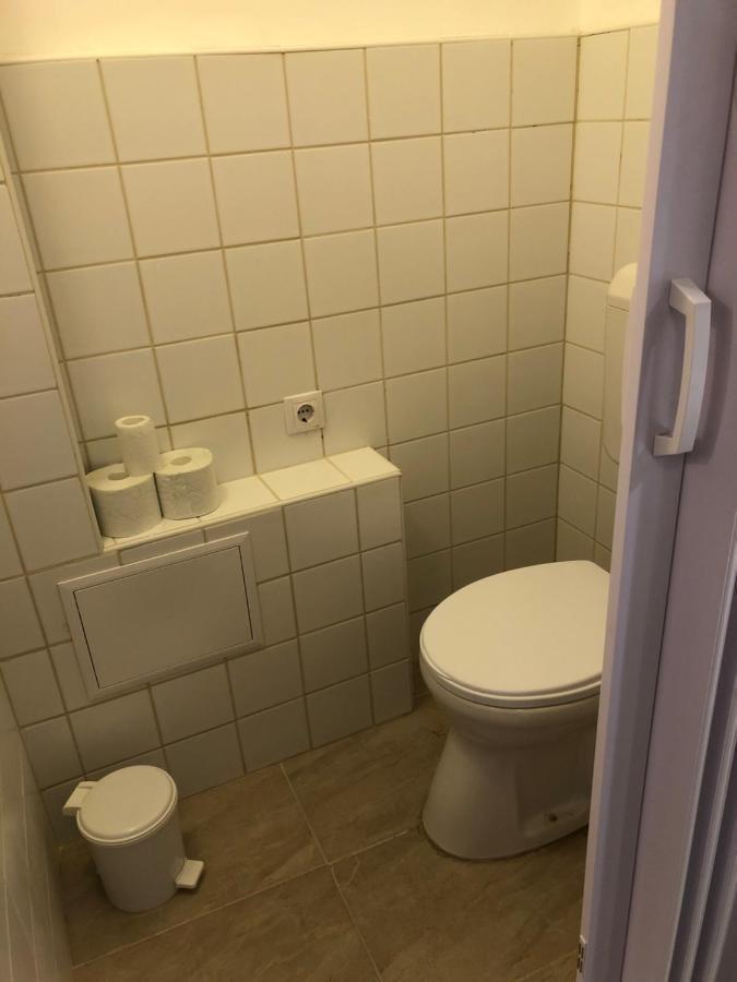 Apartman Becsi Utca Sopron Exterior foto
